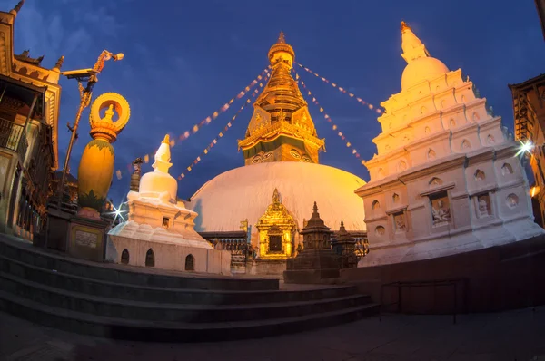 Blick auf swayambhunath bei Nacht — Stockfoto