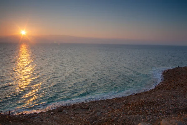 Ölü Deniz güneş doğarken — Stok fotoğraf