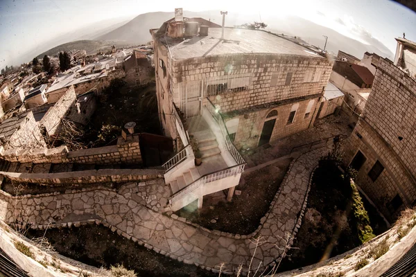 Taş duvarlar ile eski şehir Pazar — Stok fotoğraf