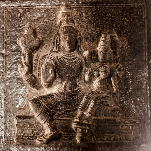 Ancient stone carvings in Varadaraja Temple — Stock Photo, Image