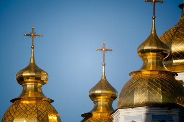Bahar aylarında Ukrayna alınan Kiev katedral içinde altın baş edebiliyor