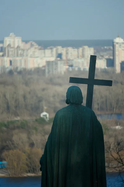 Vladimir monument en industriële kiev, Oekraïne — Stockfoto