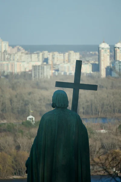 Vladimir monument en industriële kiev, Oekraïne — Stockfoto