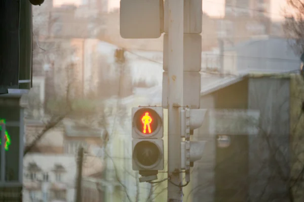 Rött trafikljus, för fotgängare — Stockfoto