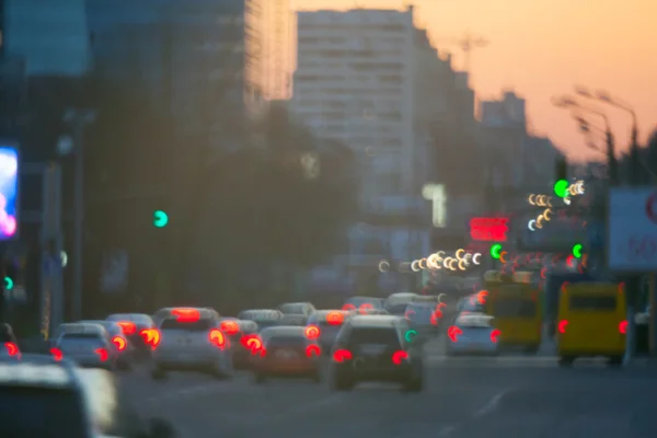 Vista della strada con lo stile sfocato facendo scena bokeh — Foto Stock