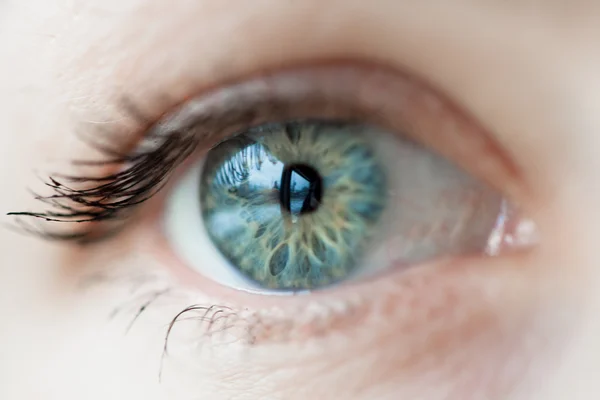 Mujer ojo azul —  Fotos de Stock