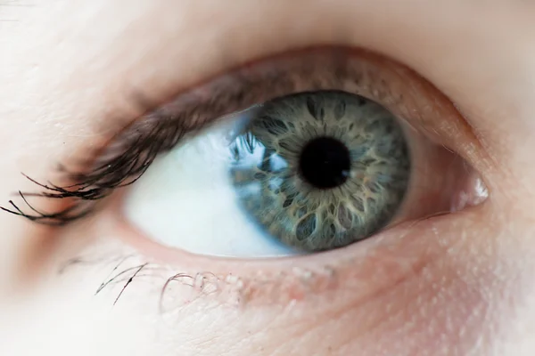 Frauen blaues Auge — Stockfoto