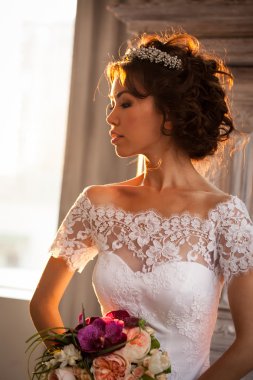 Genç gelin gelinlik 