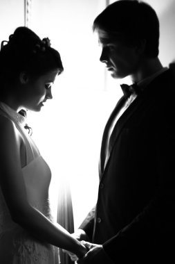 birlikte sonsuza kadar ve asla ayrı ve yeni evli bir çift