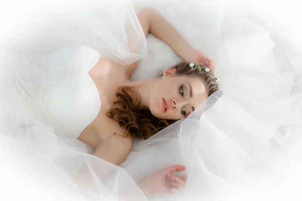 Portrait of the beautiful bride — Stock Photo, Image