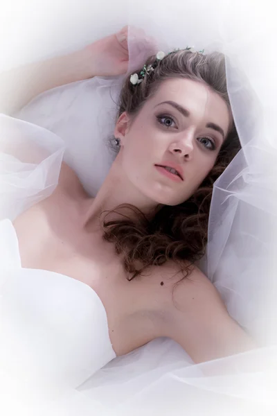 Portrait of the beautiful bride — Stock Photo, Image