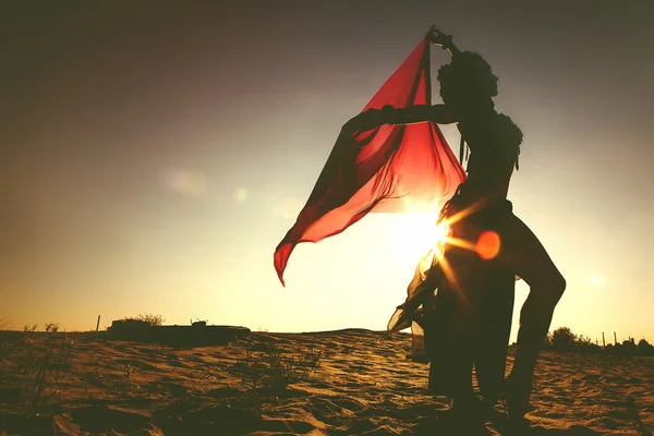 Etnik danslar dans kızı