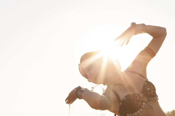 Girl dancing ethnic dances — Stock Photo, Image