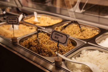 Oryantal yiyecek - Hint paket servisi olan restoran bir Londra'nın Market