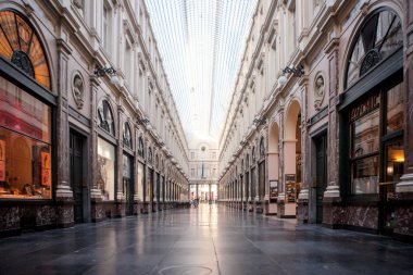 Saint-Hubert Kraliyet Galerileri