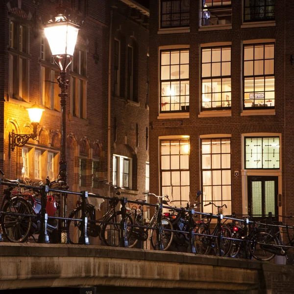 Amsterdam Street en la noche — Foto de Stock