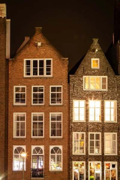 Amsterdam gatan på natten — Stockfoto