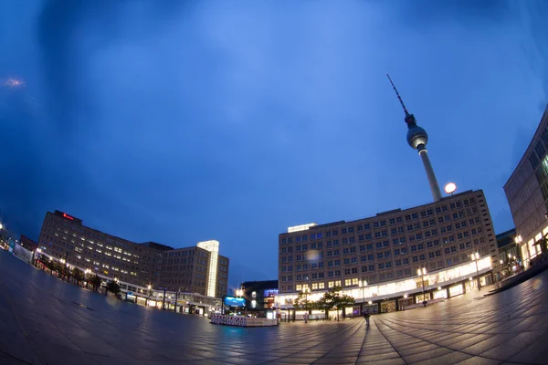 Alexanderplatz σούρουπο στο Βερολίνο, Γερμανία — Φωτογραφία Αρχείου