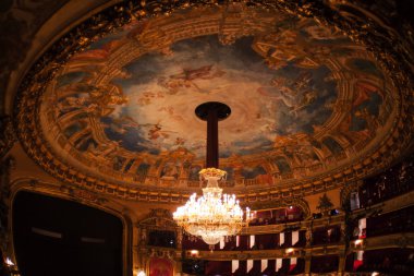 La Monnaie Opera Belçika oditoryum içinde