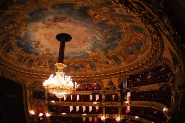 La Monnaie Opera Belçika oditoryum içinde