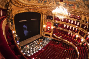 La Monnaie Opera Belçika oditoryum içinde