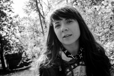 genç kadın fotoğrafçı.