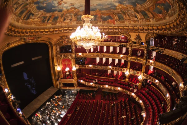 In het auditorium van het La Monnaie Opera van België — Stockfoto