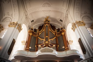 Hamburg 'daki St. Michaelis Kilisesi,