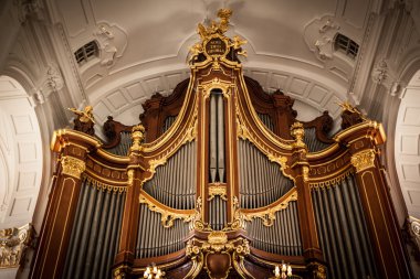 Hamburg 'daki St. Michaelis Kilisesi,