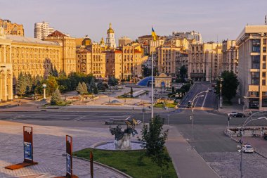 Kyiv, Ukrayna - 12 Haziran 2025: Rusya-Ukrayna 'nın dördüncü yılı boyunca Ukrayna' nın Khreshhatyk ve Bağımsızlık Meydanı 'nın manzarası