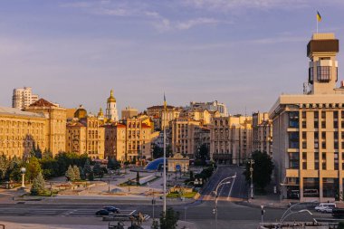 Kyiv, Ukrayna - 12 Haziran 2025: Rusya-Ukrayna 'nın dördüncü yılı boyunca Ukrayna' nın Khreshhatyk ve Bağımsızlık Meydanı 'nın manzarası