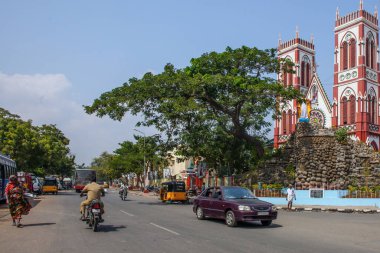 Pondicherry, Puducherry, 15 Ocak 2015: İsa 'nın Kutsal Yüreği Kilisesi Bazilikası' nın dış görünüşü, Hindistan 