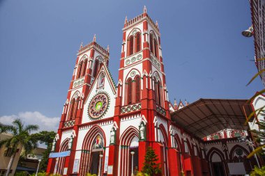 Kilise Bazilikası 'nın dış görünüşü İsa' nın kutsal kalbi, Puducherry, Hindistan 