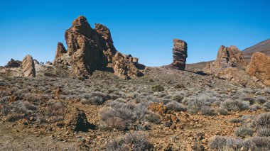 Teide Ulusal Parkı, Tenerife, Kanarya Adaları, İspanya 'da güzel volkanik kayalar ve çöl