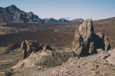 Teide Ulusal Parkı, Tenerife, Kanarya Adaları, İspanya 'da güzel volkanik kayalar ve çöl