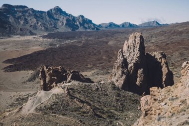 Teide Ulusal Parkı, Tenerife, Kanarya Adaları, İspanya 'da güzel volkanik kayalar ve çöl
