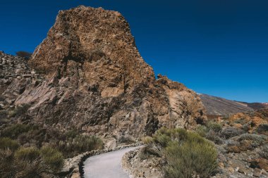 Teide Ulusal Parkı, Tenerife, Kanarya Adaları, İspanya 'da güzel volkanik kayalar ve çöl