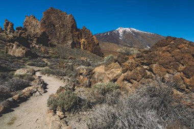 Teide Ulusal Parkı, Tenerife, Kanarya Adaları, İspanya 'da güzel volkanik kayalar ve çöl