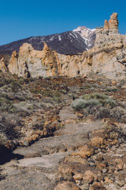 Teide Ulusal Parkı, Tenerife, Kanarya Adaları, İspanya 'da güzel volkanik kayalar ve çöl