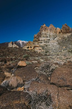 Teide Ulusal Parkı, Tenerife, Kanarya Adaları, İspanya 'da güzel volkanik kayalar ve çöl