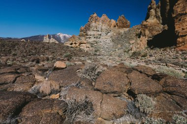 Teide Ulusal Parkı, Tenerife, Kanarya Adaları, İspanya 'da güzel volkanik kayalar ve çöl