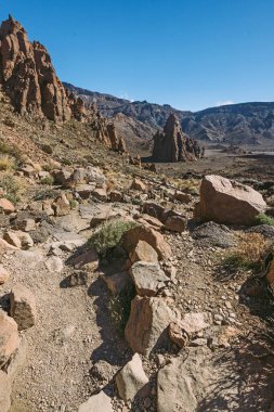Teide Ulusal Parkı, Tenerife, Kanarya Adaları, İspanya 'da güzel volkanik kayalar ve çöl