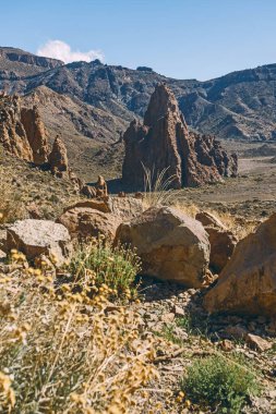 Teide Ulusal Parkı, Tenerife, Kanarya Adaları, İspanya 'da güzel volkanik kayalar ve çöl