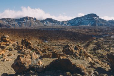 Teide Ulusal Parkı, Tenerife, Kanarya Adaları, İspanya 'da güzel volkanik kayalar ve çöl