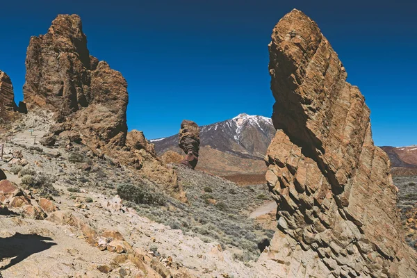 Teide Ulusal Parkı, Tenerife, Kanarya Adaları, İspanya 'da güzel volkanik kayalar ve çöl