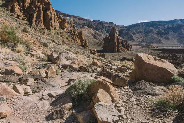 Teide Ulusal Parkı, Tenerife, Kanarya Adaları, İspanya 'da güzel volkanik kayalar ve çöl