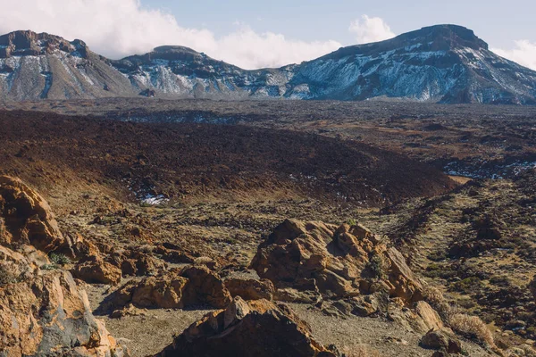 Teide Ulusal Parkı, Tenerife, Kanarya Adaları, İspanya 'da güzel volkanik kayalar ve çöl