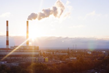 Kiev endüstriyel şehir sonbaharda yükseklikten görünümünü