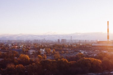 sonbahar günbatımı Kiev endüstriyel görünümünde