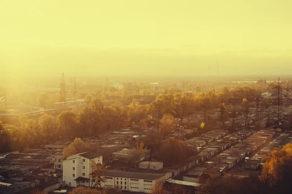 Weergave van de industriële stad van Kiev van hoogte in de herfst — Stockfoto